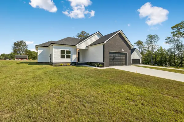 194 Vickers Rd, Smithville, TN 37166