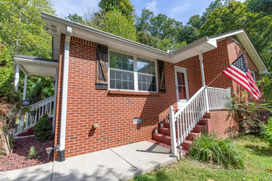 6724 E Benton Rd, Springfield, TN 37172 - #2