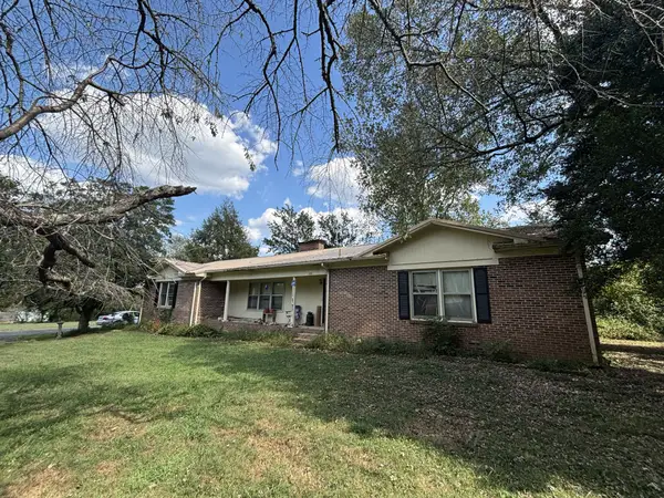 735 Hickory Dr, Pulaski, TN 38478