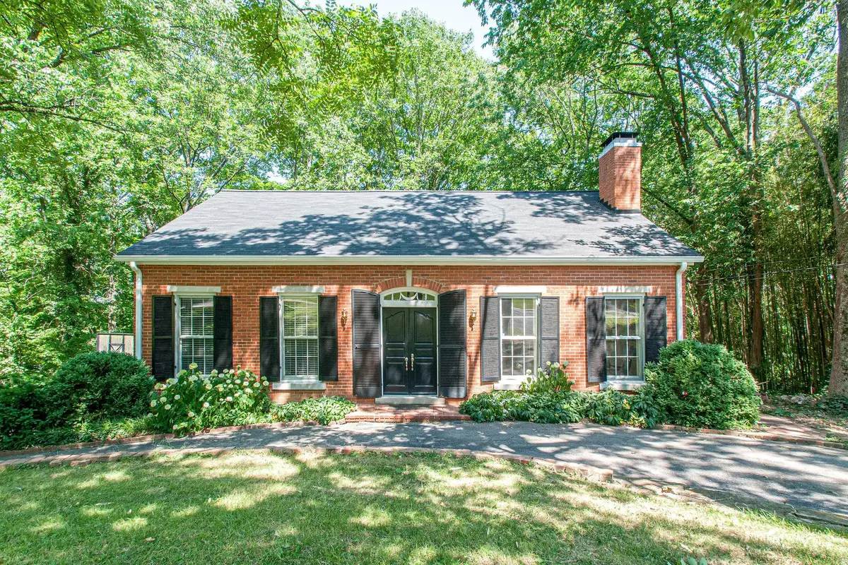 916 Rodney Dr, Nashville, TN 37205 - #1