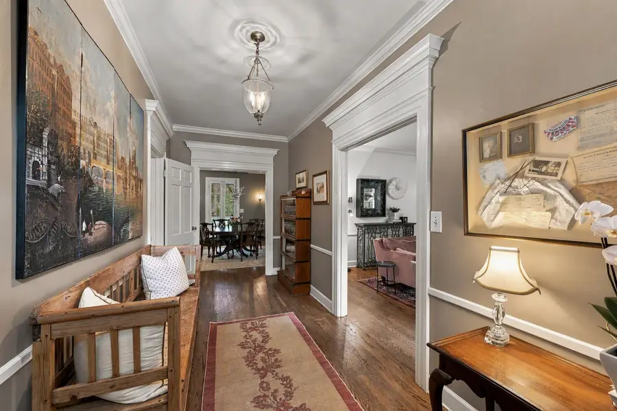 916 Rodney Dr, Nashville, TN 37205 - #2
