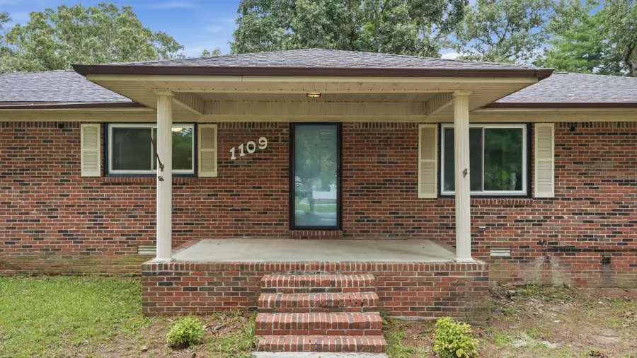 1109 Mcmahan St, Manchester, TN 37355 - #2