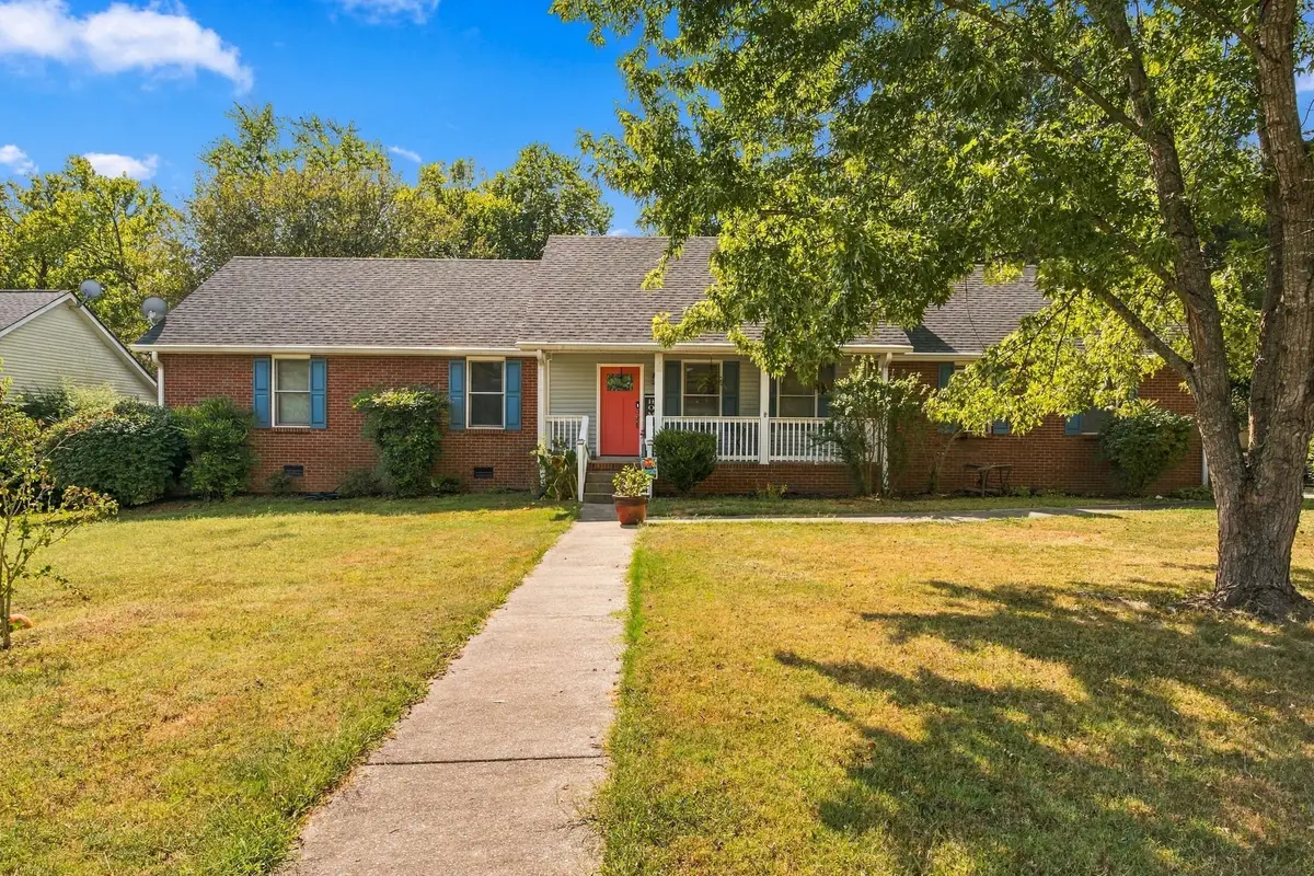 301 Carlton Pl, Goodlettsville, TN 37072 - #1
