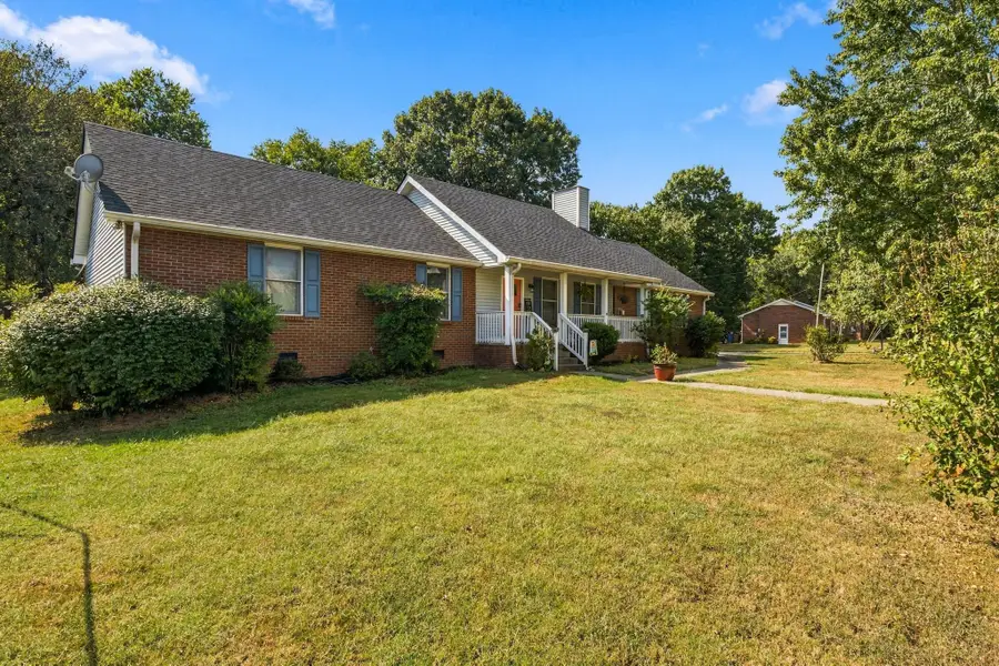 301 Carlton Pl, Goodlettsville, TN 37072 - #2