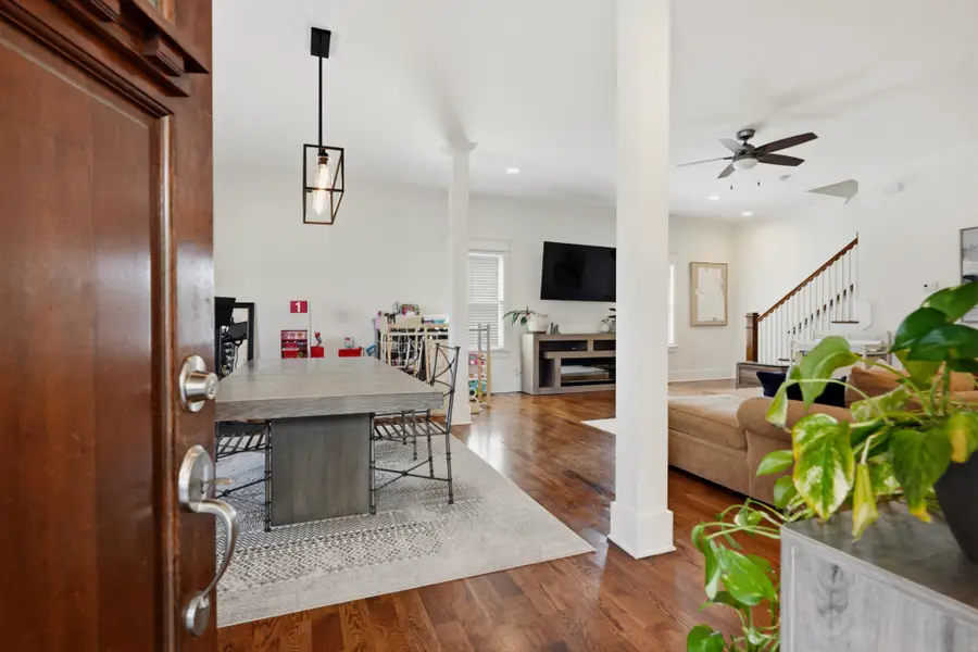 906B Delmas Ave, Nashville, TN 37216 - #2