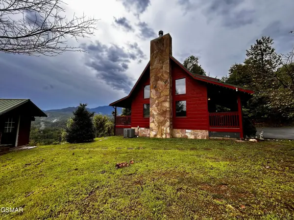 712 Nocks Drive, Gatlinburg, TN 37738