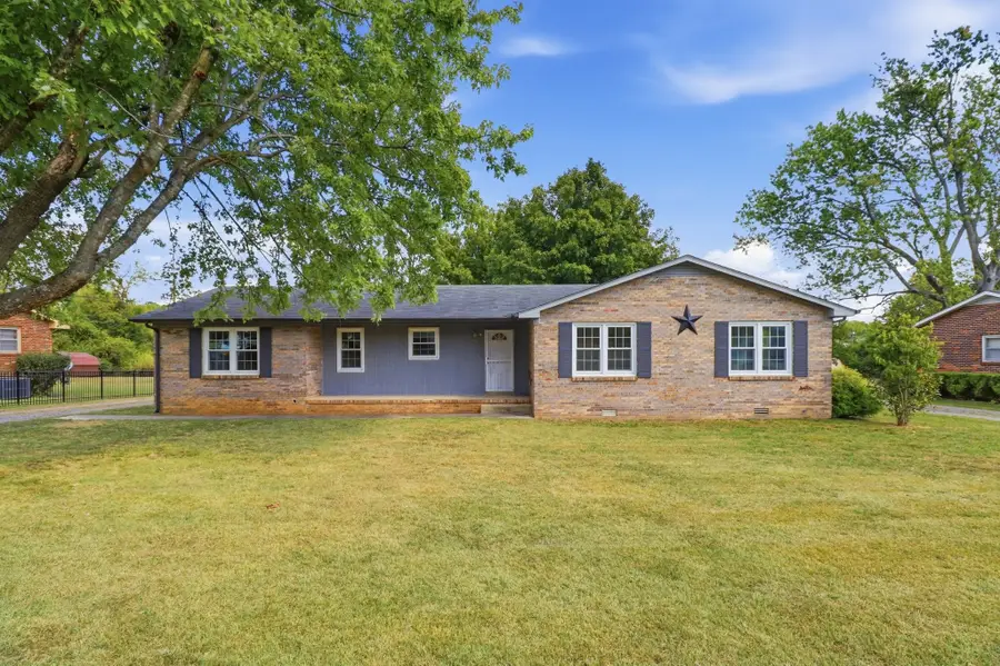 906 Mead Dr, Shelbyville, TN 37160 - #3
