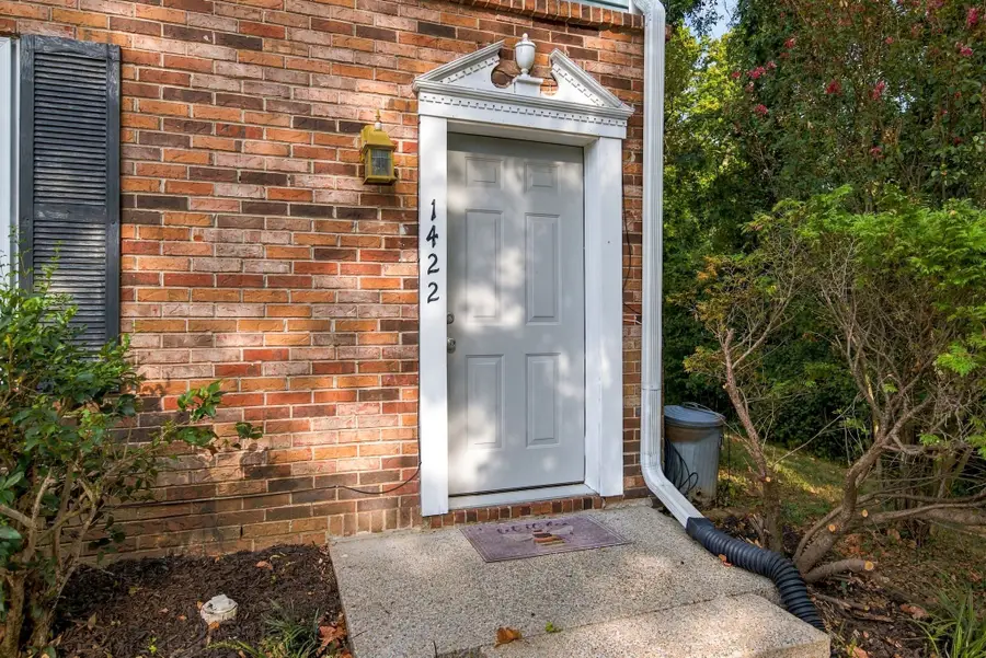 1422 Campbell Cir, Nashville, TN 37206 - #3