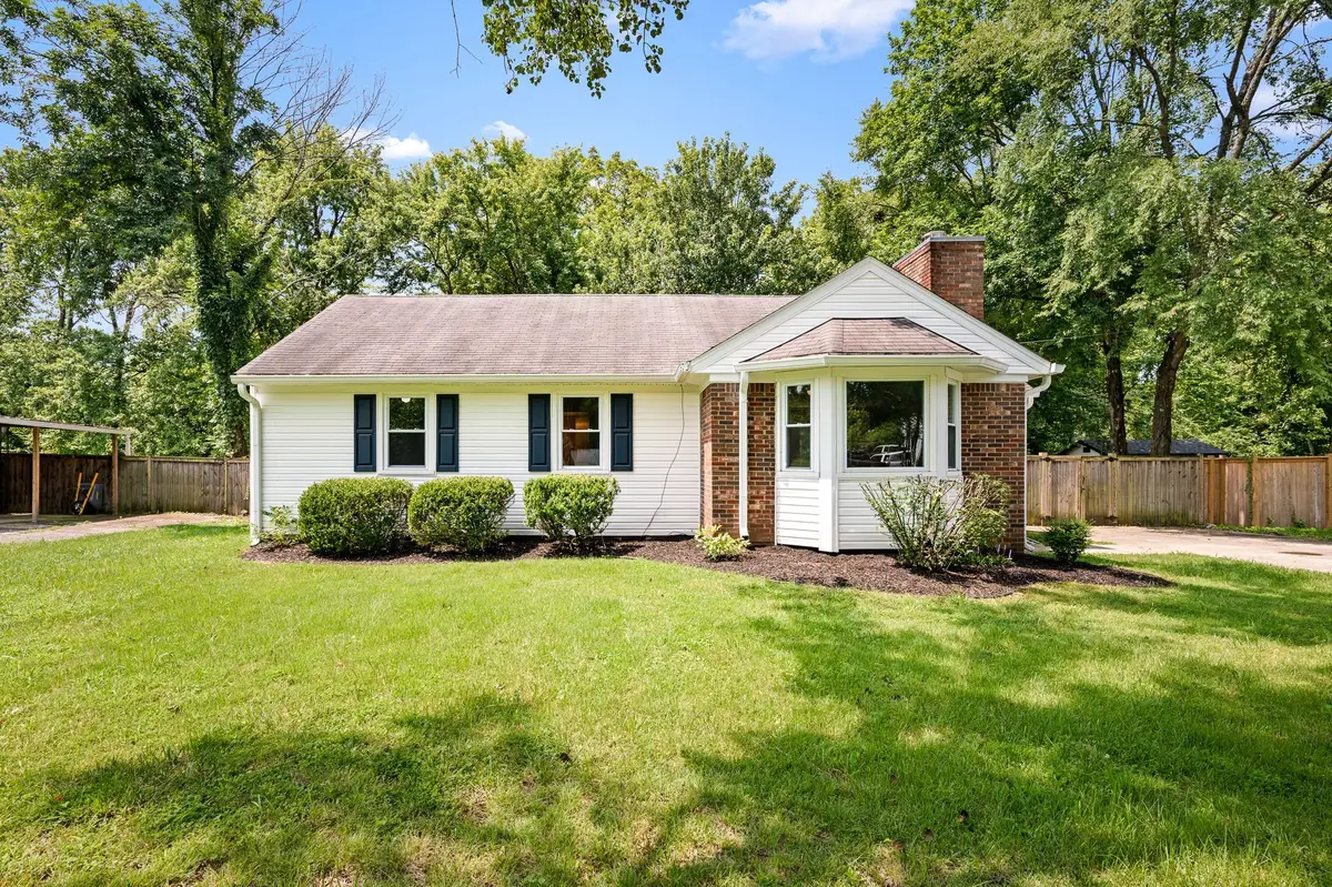 121 Sunnymeade Dr, Mount Juliet, TN 37122 - #1