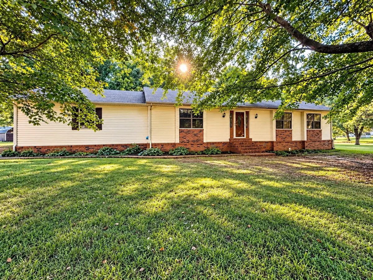 136 Aubrey Ave, McKenzie, TN 38201 - #1