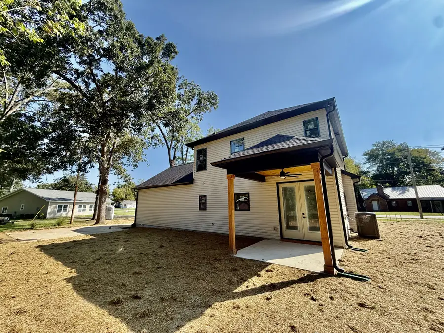1014 Hills Chapel Rd, Manchester, TN 37355 - #2