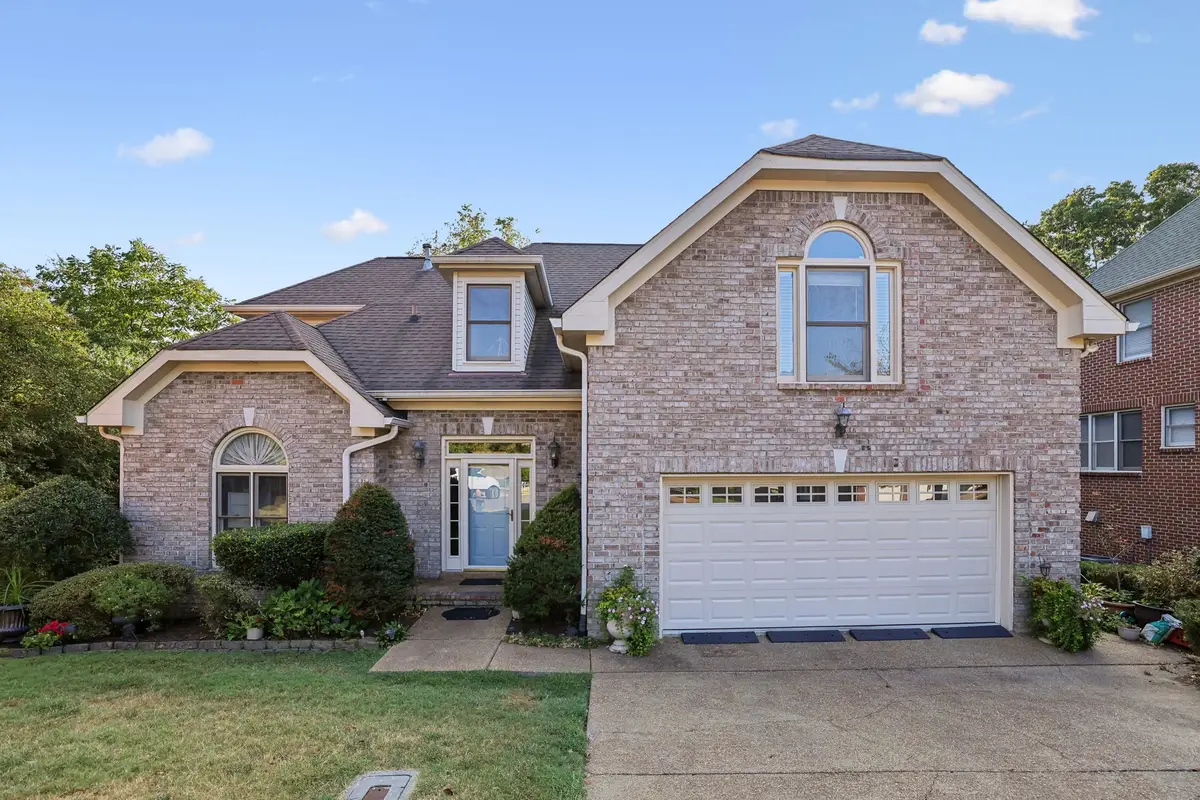 5176 Bay Overlook Dr, Hermitage, TN 37076 - #1