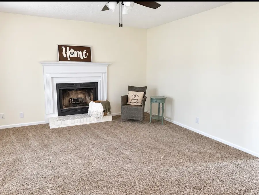 3446 Arvin Dr, Clarksville, TN 37042 - #3