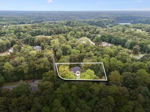 17 Fire Lake Dr, Manchester, TN 37355