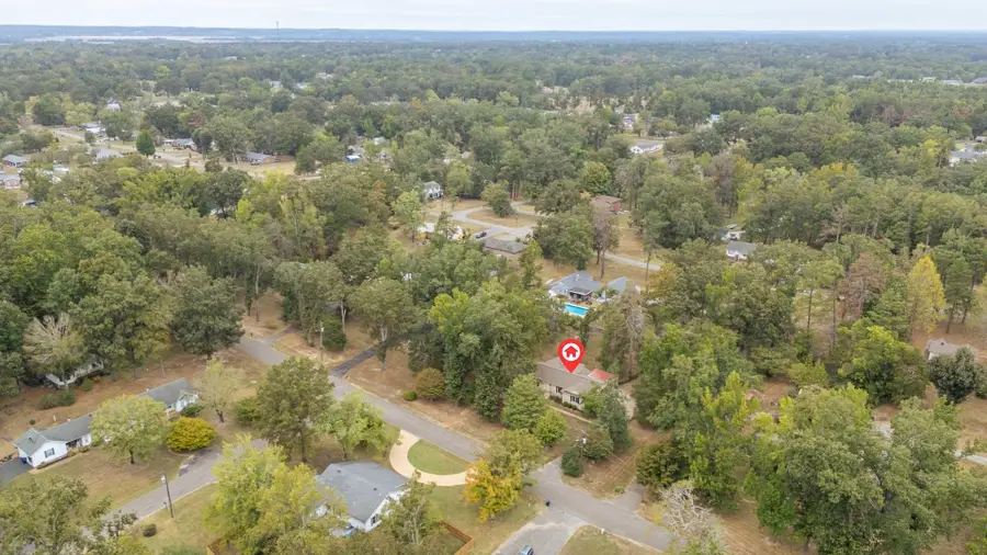 70 Holt St, Savannah, TN 38372 - #3