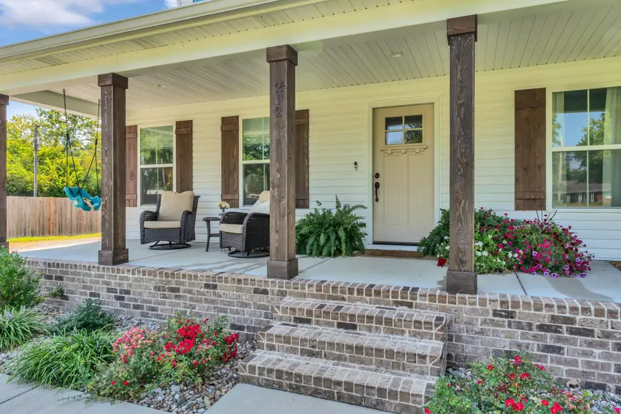 212 W South St, Greenbrier, TN 37073 - #3