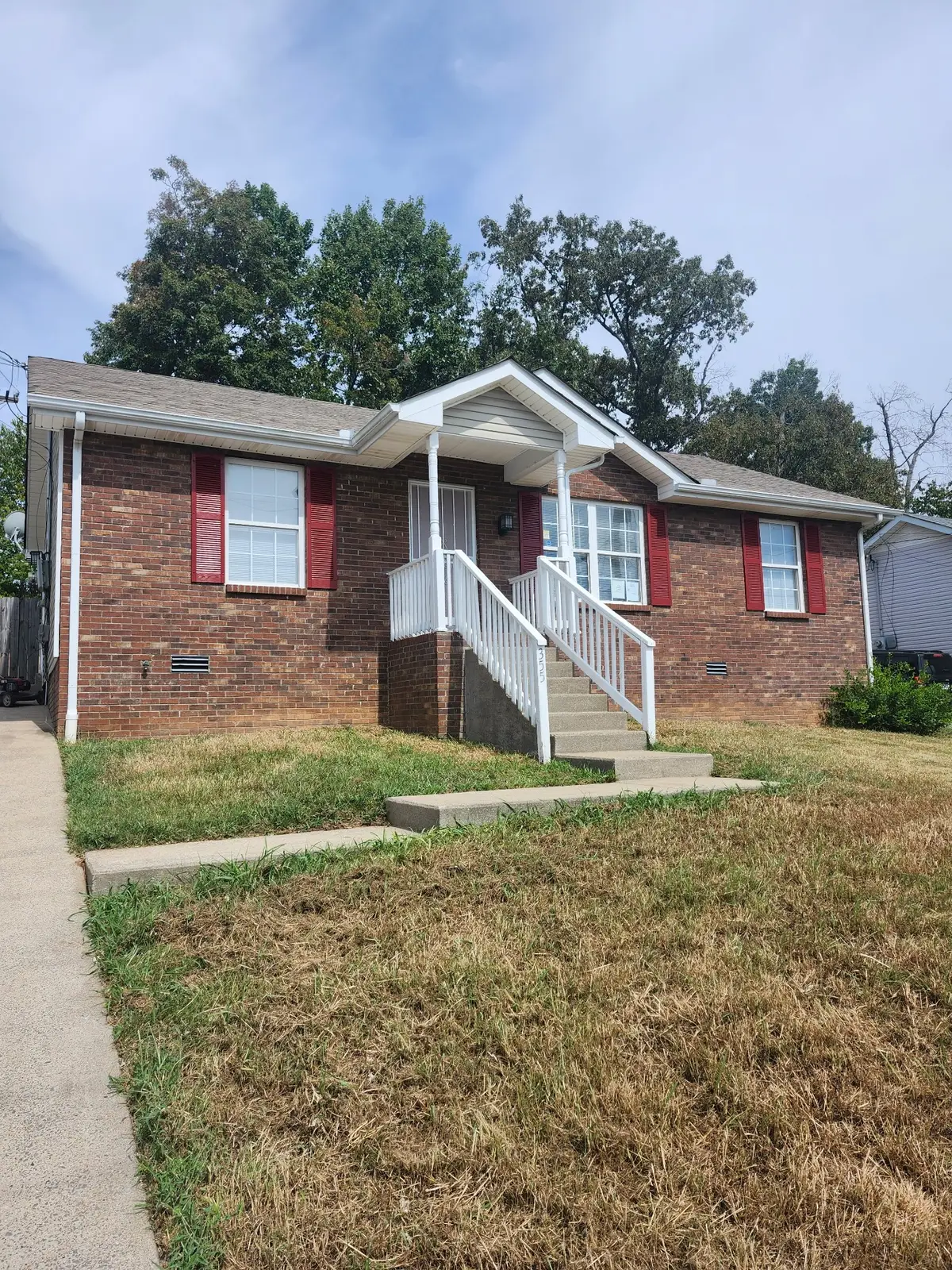355 Donna Dr, Clarksville, TN 37042 - #1