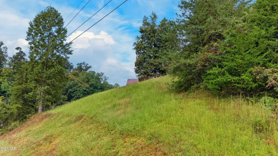 2089 Wingspan Drive, Sevierville, TN 37876 - #3