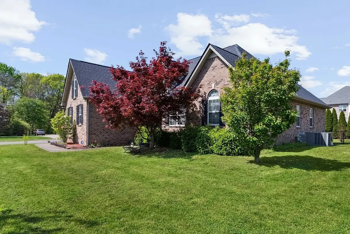 7001 Vineyard Ln, Smyrna, TN 37167 - #1