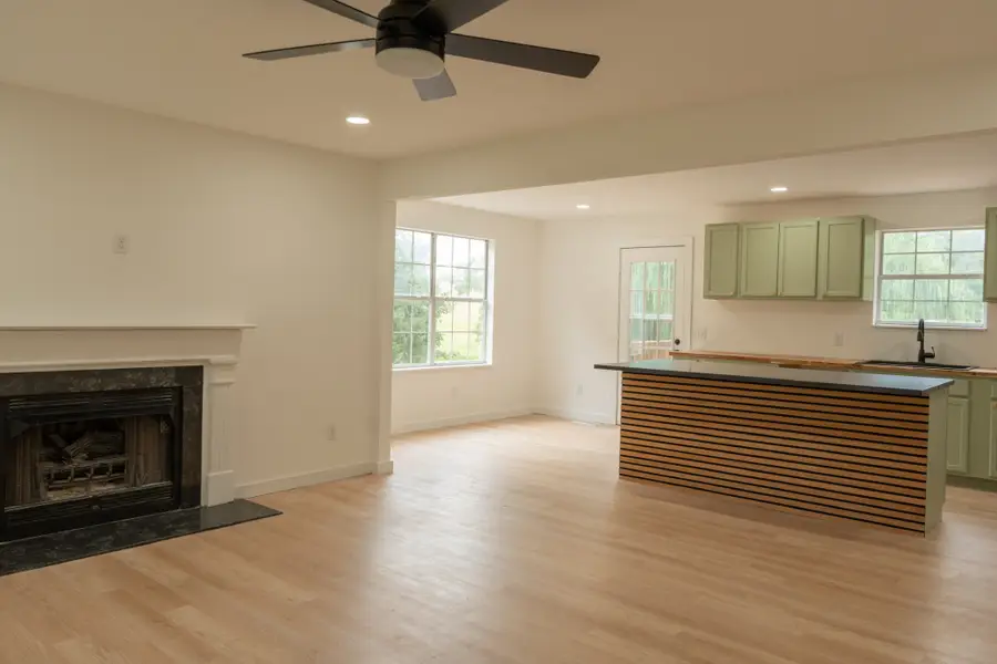 1001 Old East Side Rd, Burns, TN 37029 - #2