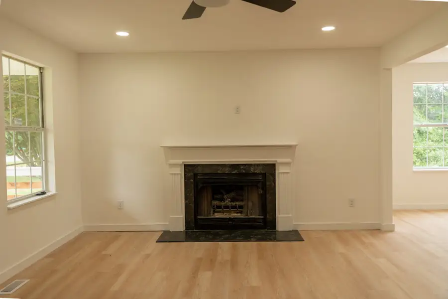 1001 Old East Side Rd, Burns, TN 37029 - #3