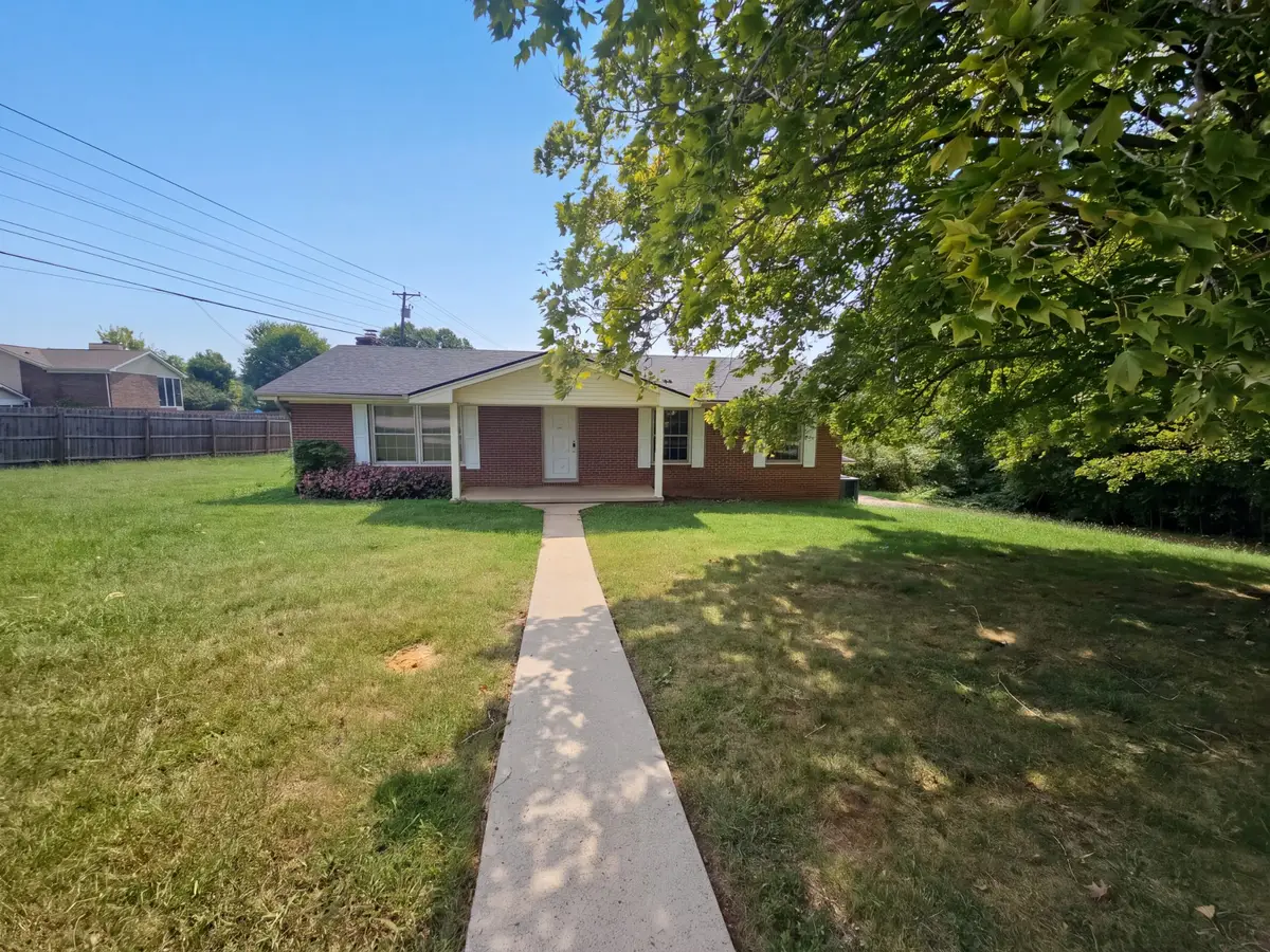 1001 Stanbery Cir, Greeneville, TN 37745 - #1