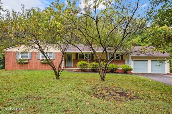 4721 W Sunset Rd, Knoxville, TN 37914