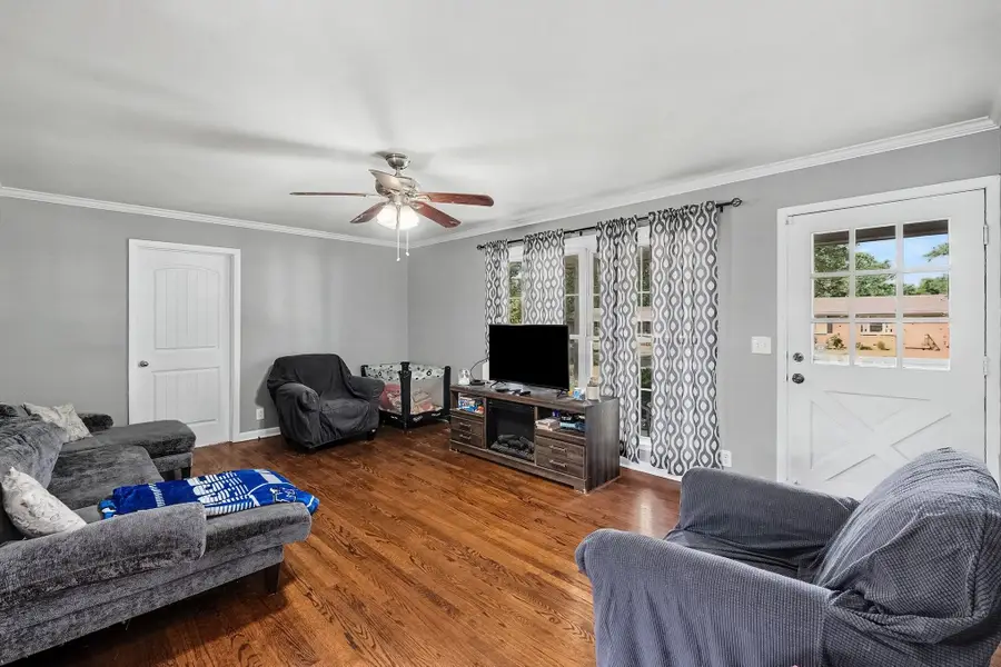 915 Temple Ct, Murfreesboro, TN 37130 - #2
