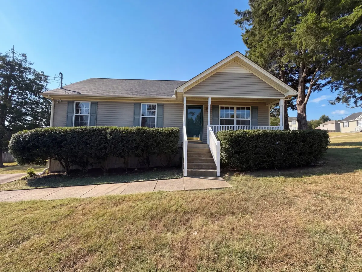 1303 St Hubbins Dr, La Vergne, TN 37086 - #1