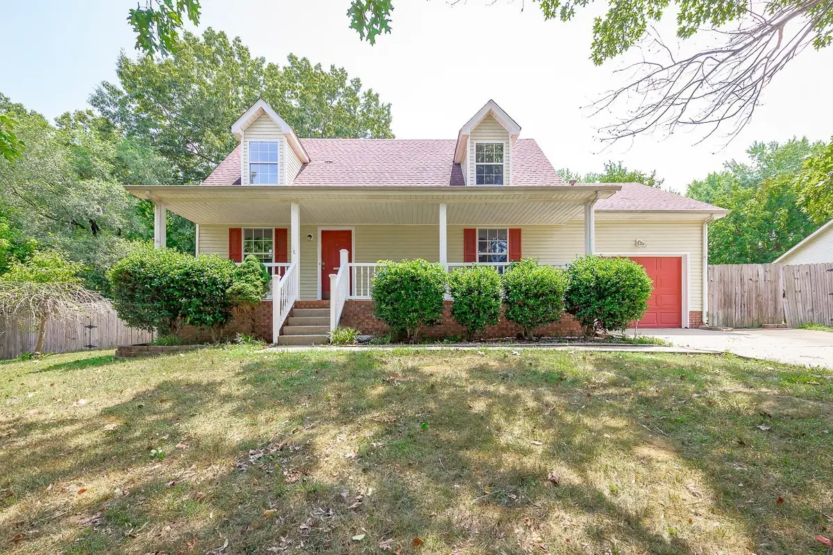 435 Kelsey Dr, Clarksville, TN 37042 - #1
