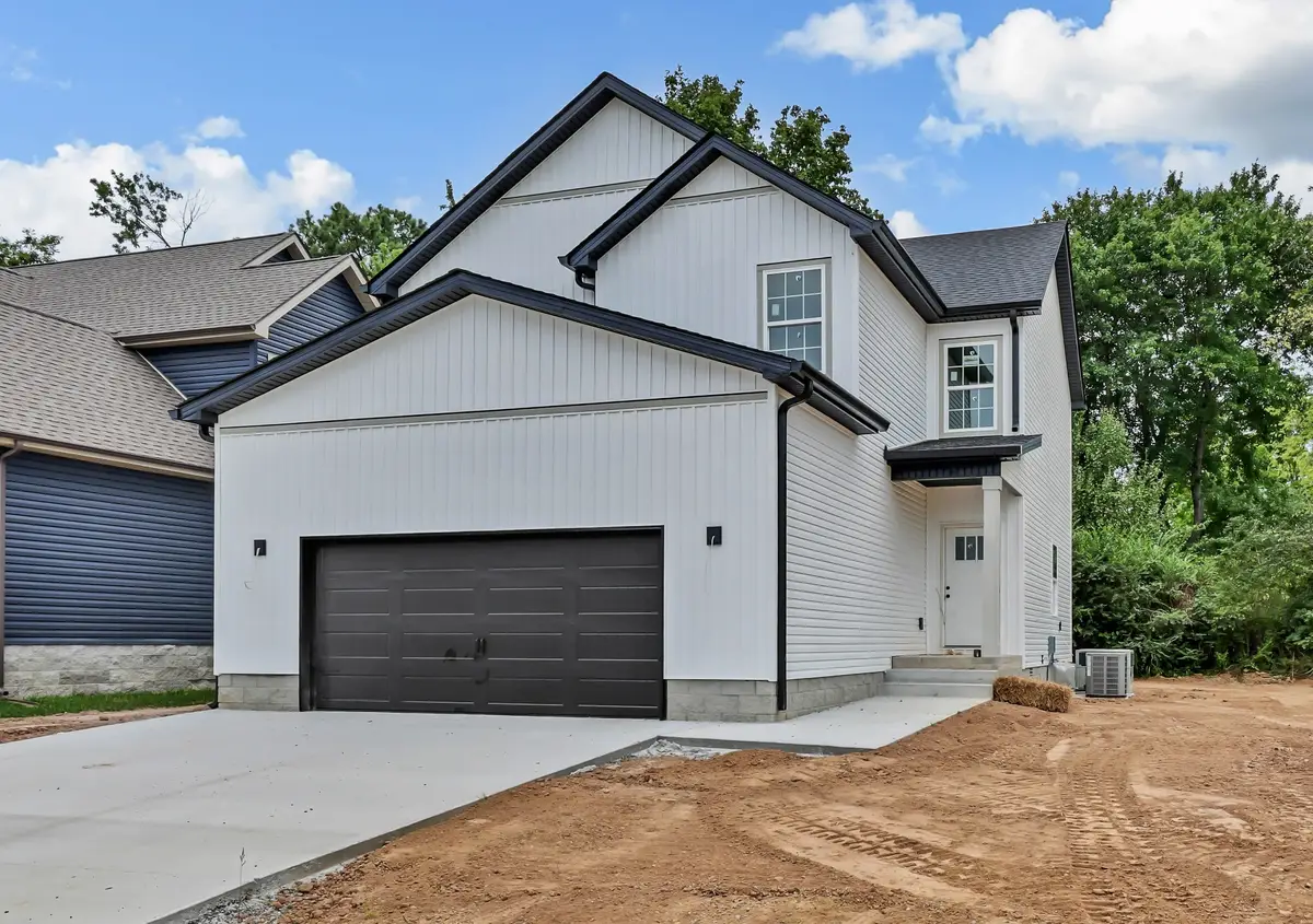 302 Switchgrass Dr, Clarksville, TN 37042 - #1