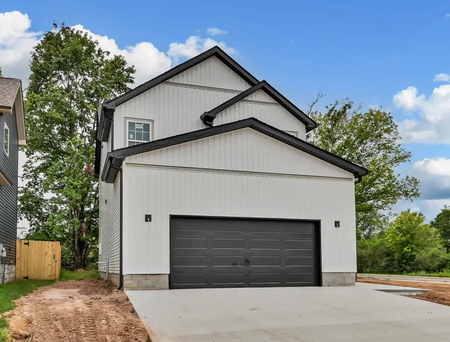 302 Switchgrass Dr, Clarksville, TN 37042 - #3