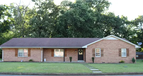 1006 Dogwood Ln, Fulton, KY 42041