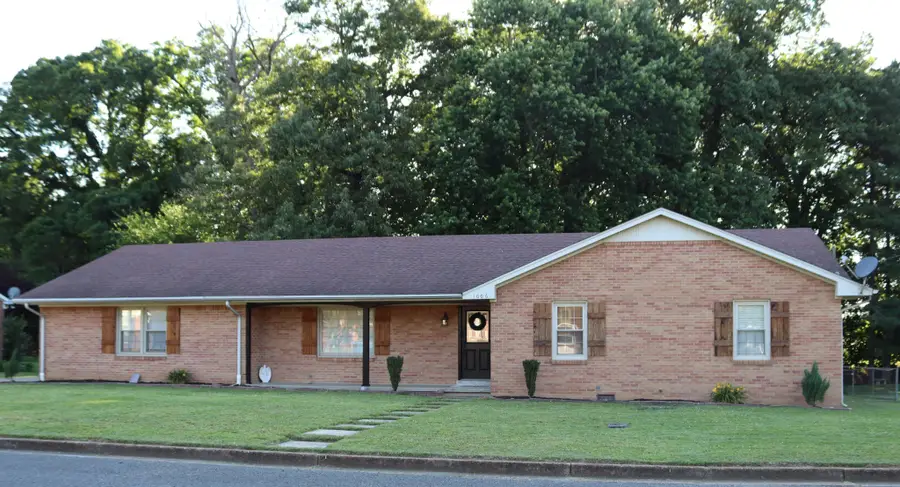 1006 Dogwood Ln, Fulton, KY 42041 - #2