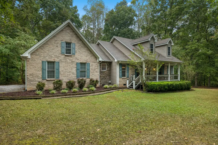 1003 Goldfinch Ct, Kingston Springs, TN 37082 - #2