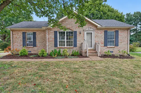 502 Highland Dr, White House, TN 37188