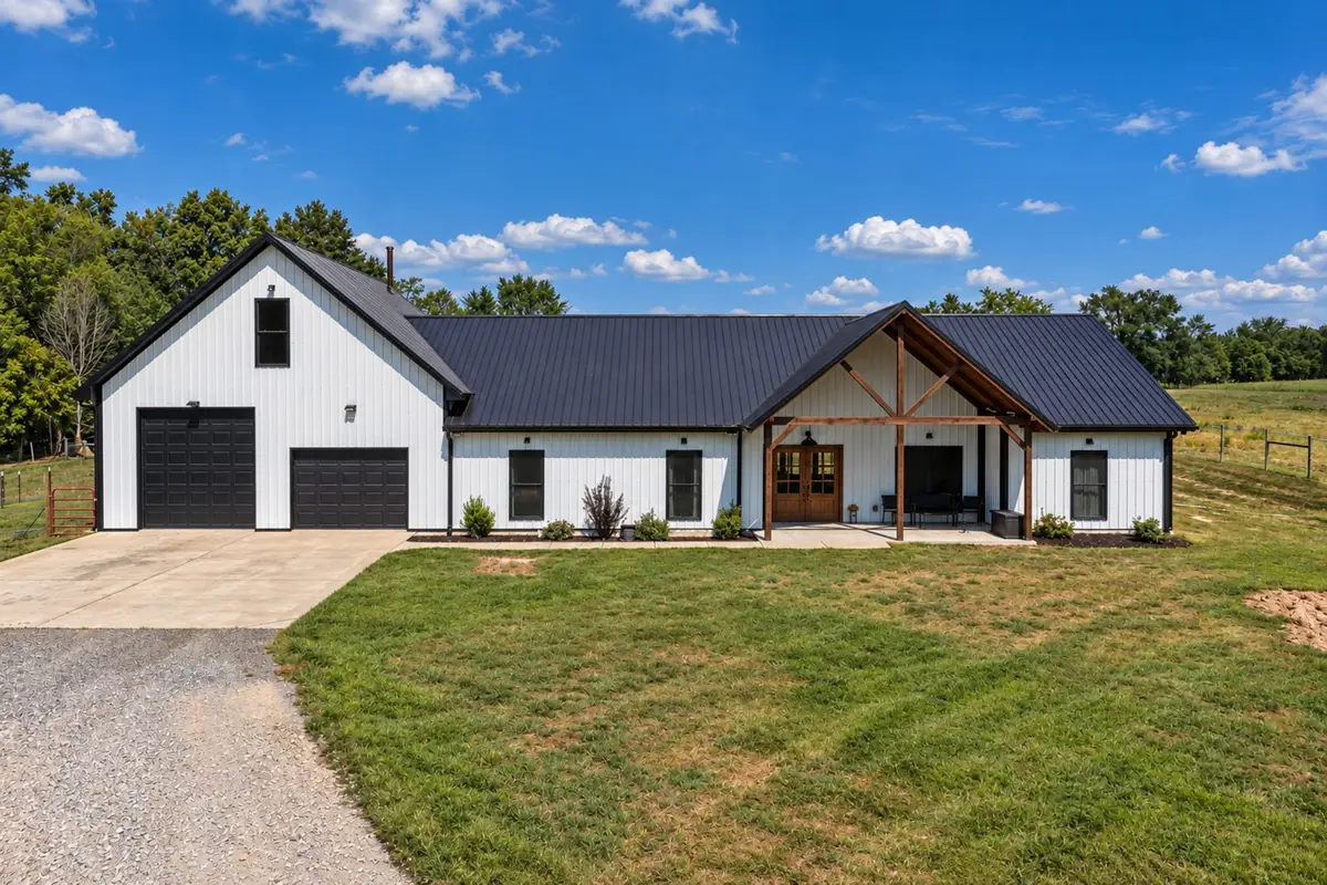 103 Marty Robbins Rd, Bethpage, TN 37022 - #1