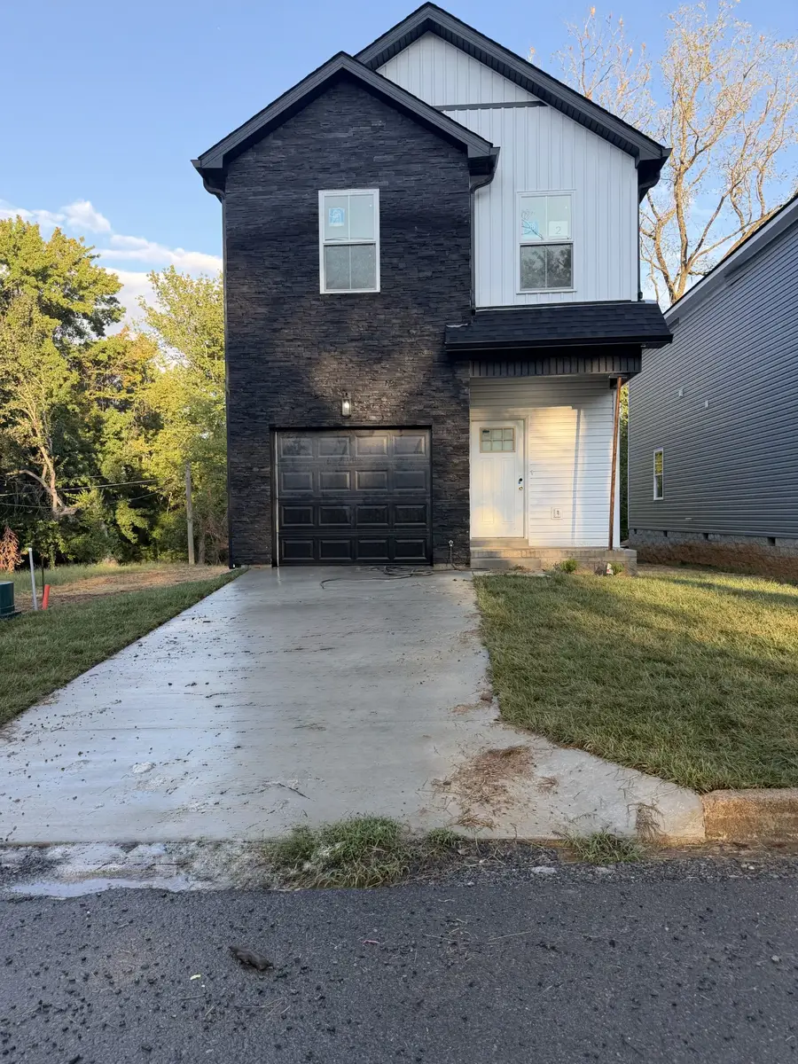 811 Gracey Ave, Clarksville, TN 37040 - #2