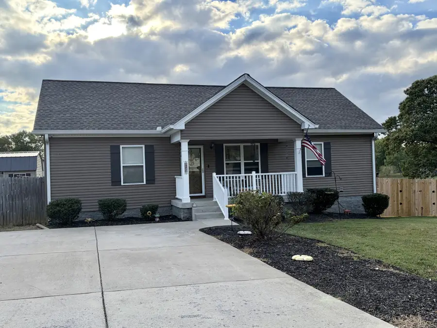 2122 Webster St, Greenbrier, TN 37073 - #2