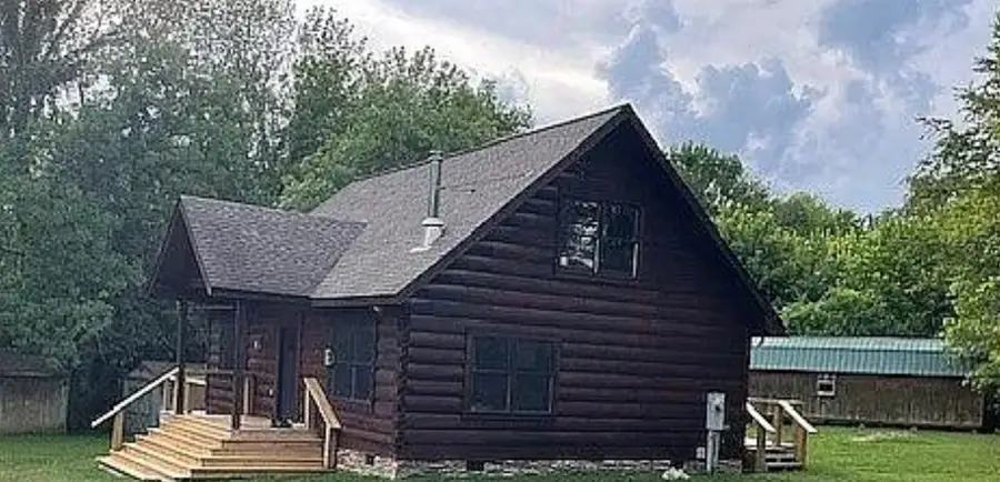 1941 Upper Station Camp Crk Rd, Cottontown, TN 37048 - #2