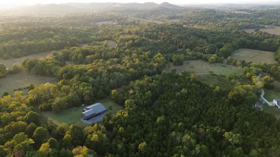 341 Floyd Rd, Eagleville, TN 37060 - #2