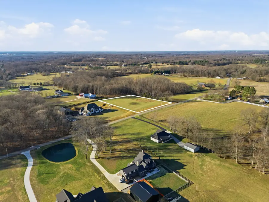 208 Shun Pike, Cottontown, TN 37048 - #2