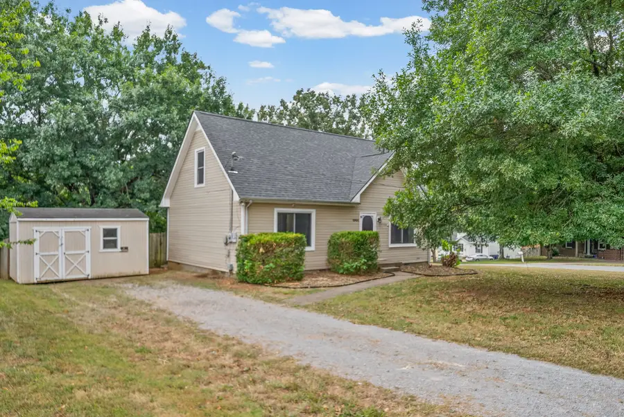 1901 Roan Dr, Clarksville, TN 37042 - #2