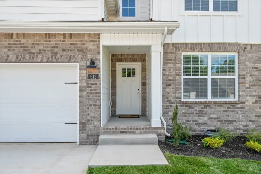 612 Willow Park Dr, Clarksville, TN 37043 - #3