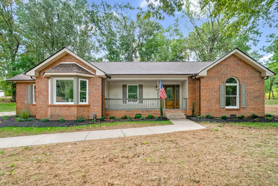 930 Ridgewood Dr, Clarksville, TN 37043 - #2