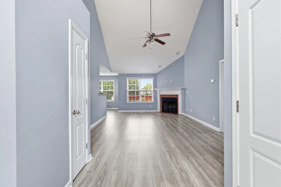1295 Keech Dr, Clarksville, TN 37042 - #2