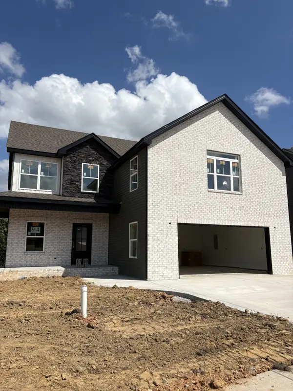 165 Dewberry Ct, Clarksville, TN 37042