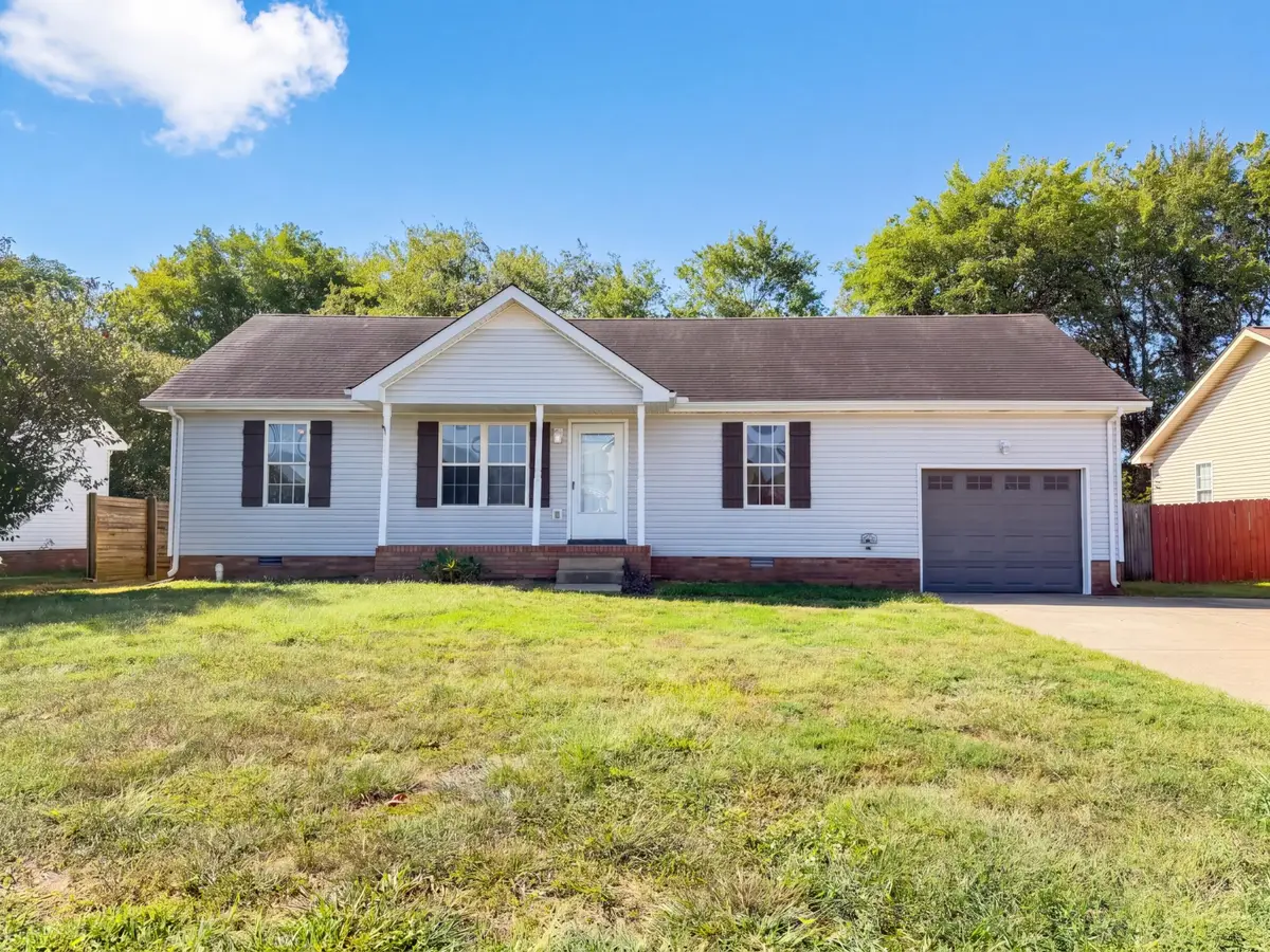 3244 S Senseney Cir, Clarksville, TN 37042 - #1