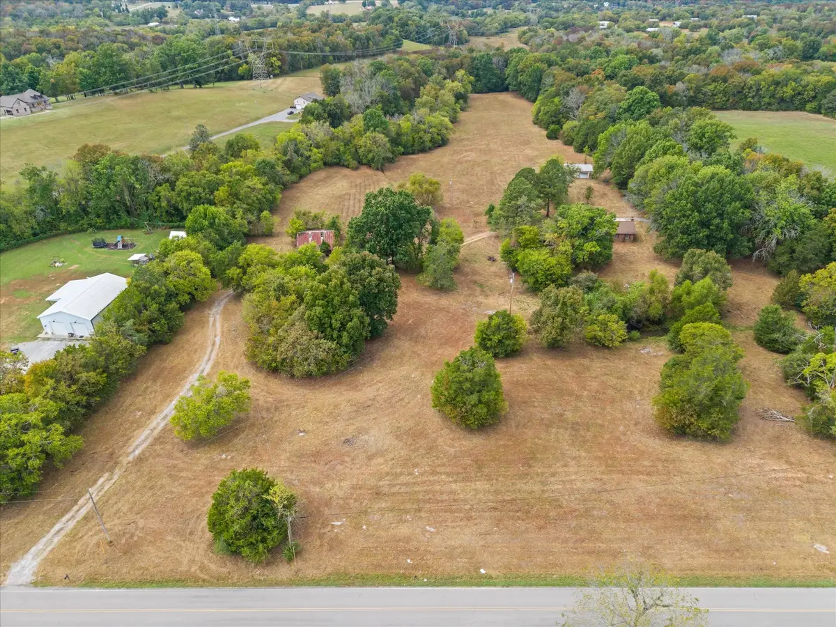 2480 Leeville Rd, Mount Juliet, TN 37122 - #1