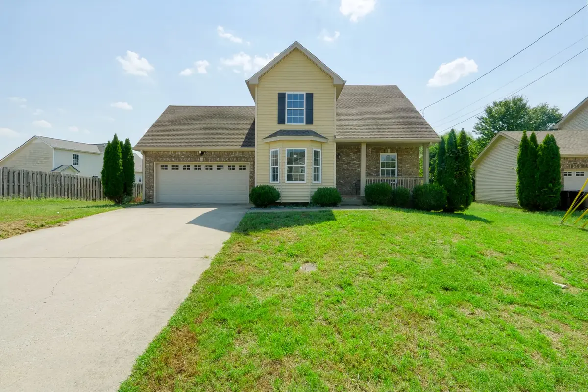 936 Silty Dr, Clarksville, TN 37042 - #1